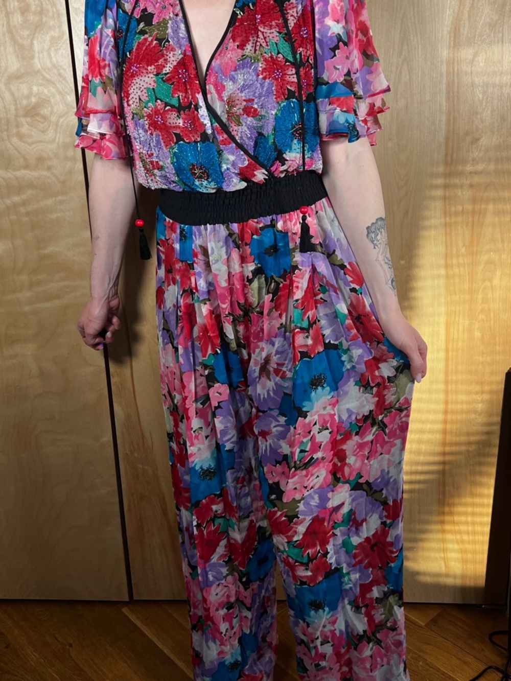 Diane Freis 100% Silk Floral V-Neck Wide-Leg Jumpsuit in Multicolor - Picture 3 of 7